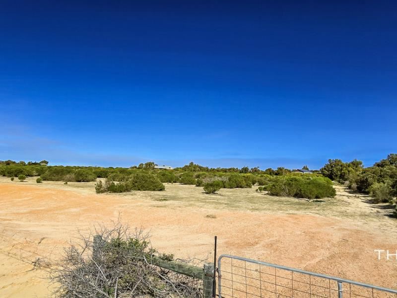 13 Beagle Road, Kalbarri WA 6536