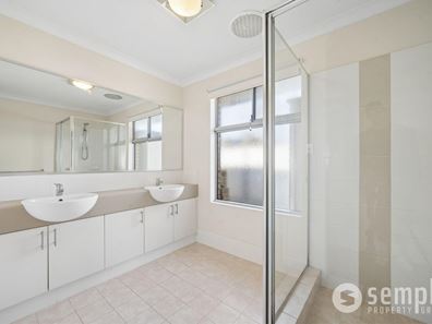 22 Majorelle Parkway, Aubin Grove WA 6164