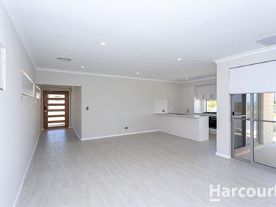 31 Cowaramup Loop, Two Rocks WA 6037