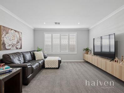73 Waterfoot Loop, Canning Vale WA 6155