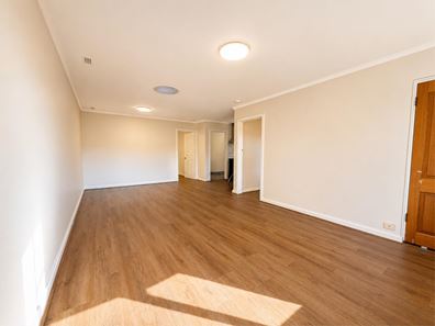 17B Mandora Way, Riverton WA 6148