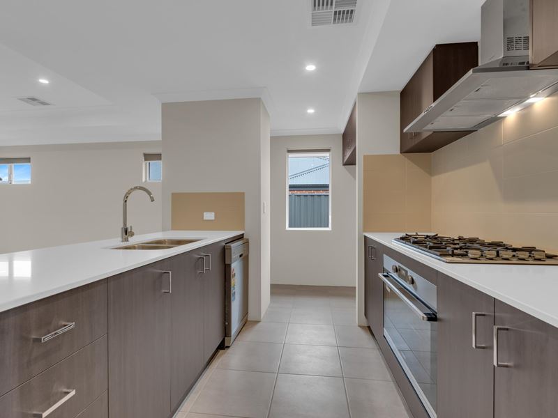 13 Ningaloo Street, Hilbert