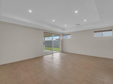 13 Ningaloo Street, Hilbert WA 6112