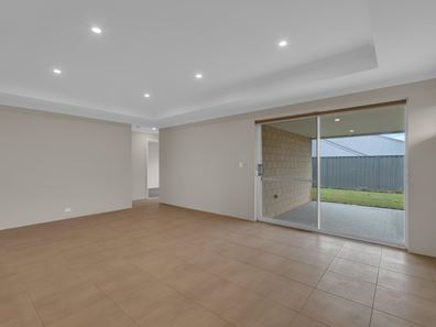 13 Ningaloo Street, Hilbert WA 6112