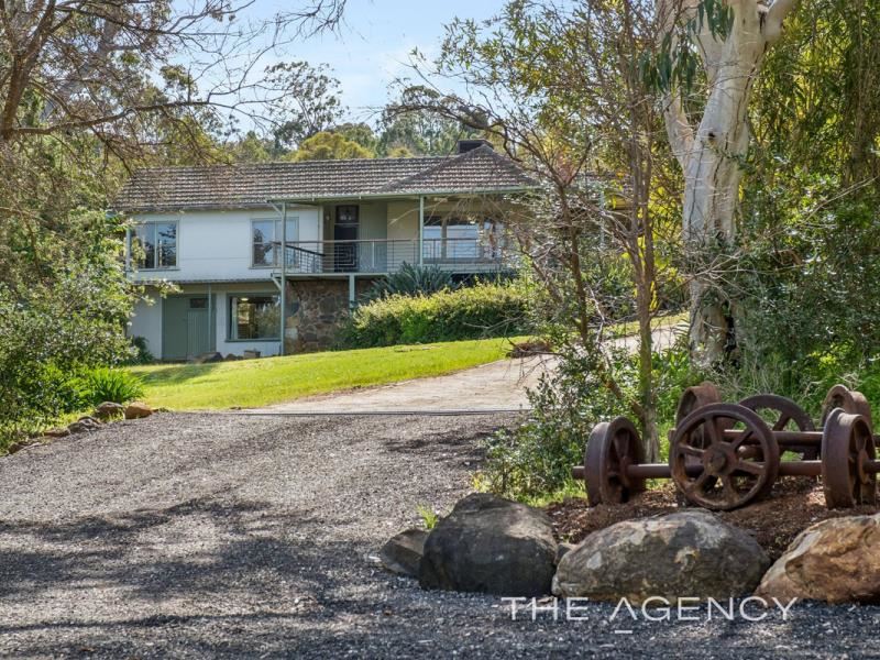 2055 Clayton Road, Boya WA 6056