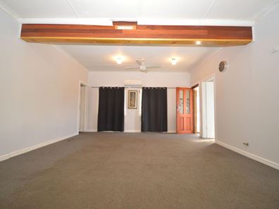 18 Wyeree Road, Mandurah WA 6210
