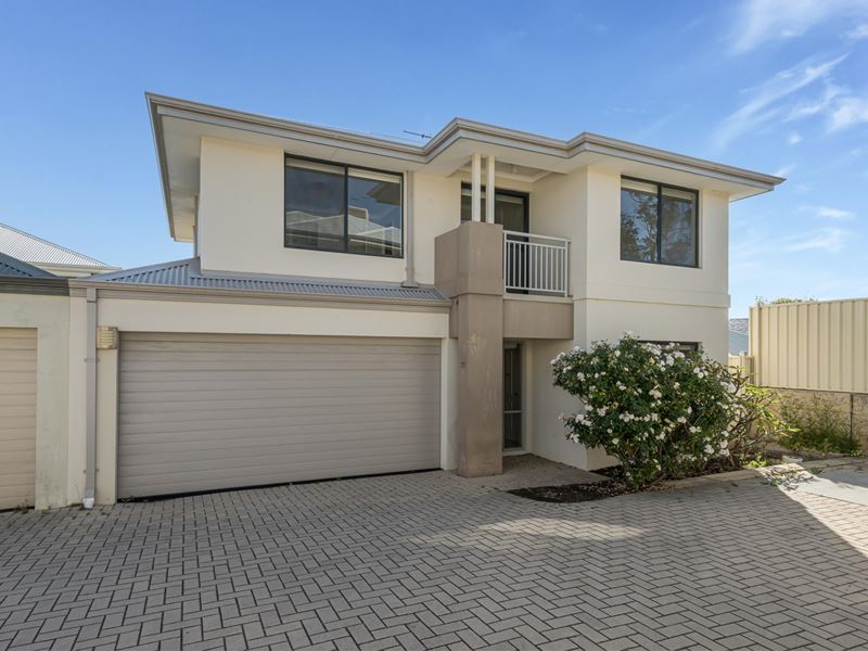 77 Oakdene Drive, Madeley