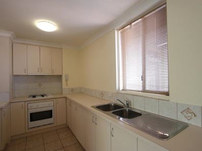 13/34 Comer Street, Como WA 6152