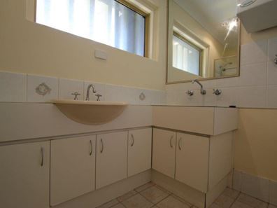 13/34 Comer Street, Como WA 6152