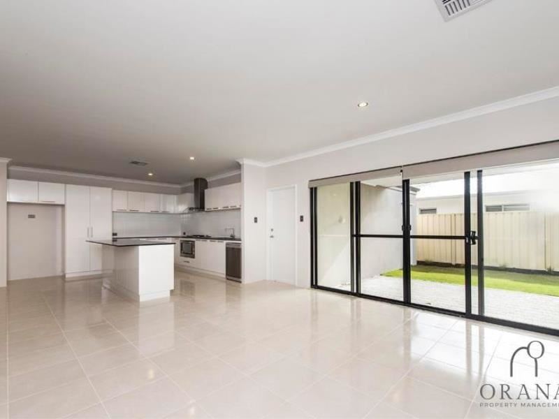 12 Lyneham Place, Bassendean