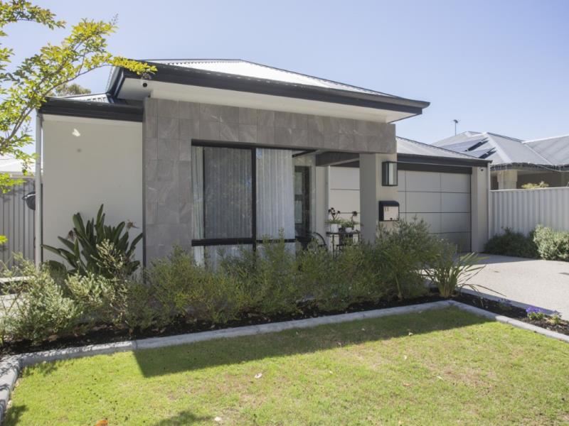 11 Larapinta Parkway, Wanneroo WA 6065