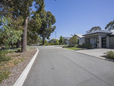 11 Larapinta Parkway, Wanneroo WA 6065