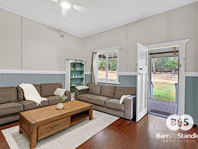 5 Nyamup Road, Dingup WA 6258