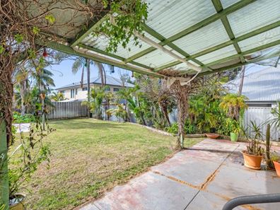 14 Charles Street, Karrinyup WA 6018
