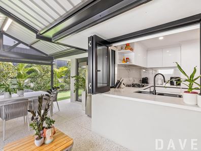 4 Elmton Court, Duncraig WA 6023