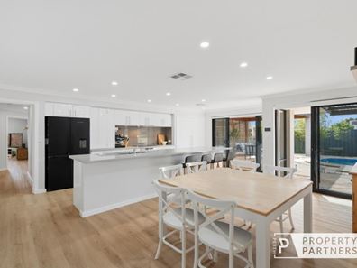 12 Ardtalla Court, Duncraig WA 6023