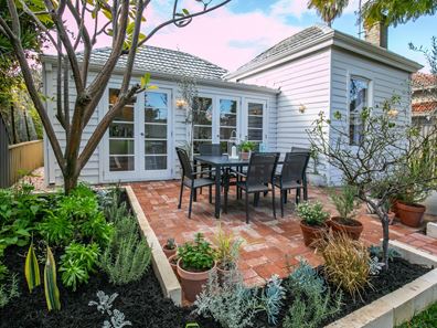 15 James Street, Guildford WA 6055