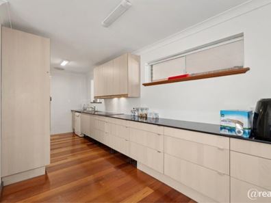 20B Robertson Street, Hazelmere WA 6055