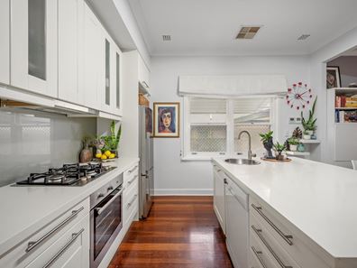 68 Monash Avenue, Como WA 6152