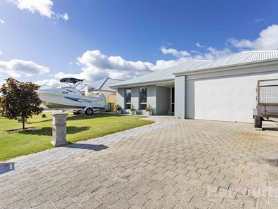 5 Arawatta Loop, Madora Bay WA 6210