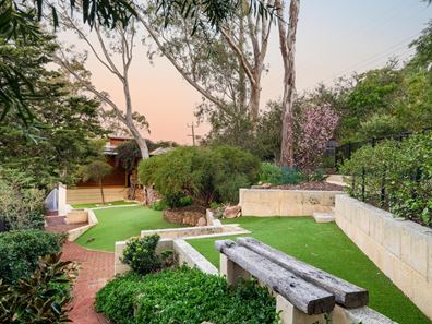 1 National Park Road, Swan View WA 6056