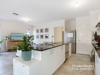 1 Platinum Road, Dayton WA 6055