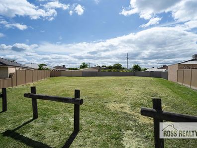 10 Silver Place, Morley WA 6062