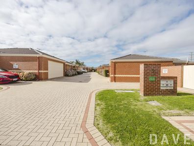 3/5 Yarra Court, Carramar WA 6031