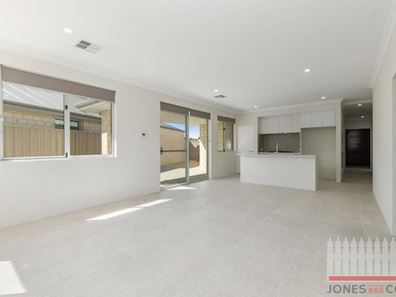 5 Pinnacle Parkway, Yanchep WA 6035
