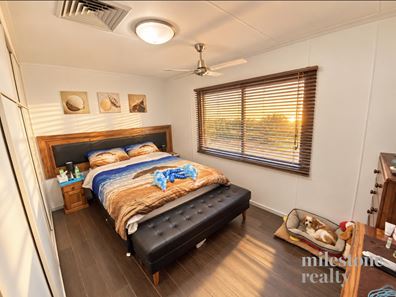 422 Hibiscus Street, Tom Price WA 6751