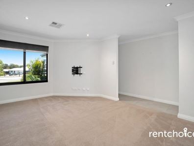 15 Fawcett Road, Lake Coogee WA 6166
