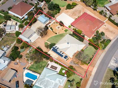 62 Sunnybanks Drive, Strathalbyn WA 6530