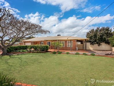 62 Sunnybanks Drive, Strathalbyn WA 6530