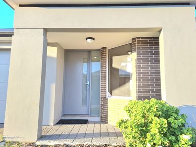 101B Mills Street, Queens Park WA 6107