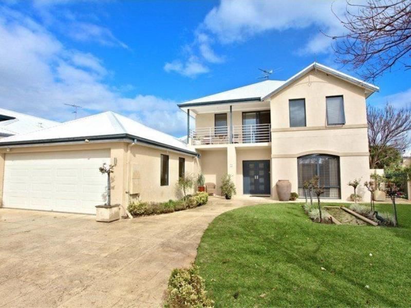 16 Cervantes Drive, Erskine