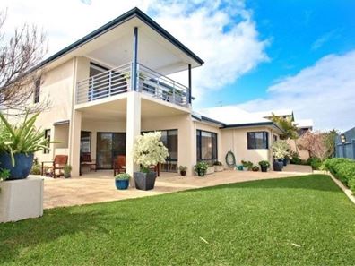 16 Cervantes Drive, Erskine WA 6210