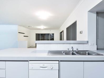 16 Turquoise Court, Forrestfield WA 6058