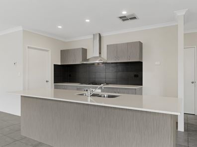 31 Potton Rise, Alkimos WA 6038