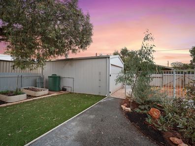 6 Lewis Street, Lamington WA 6430