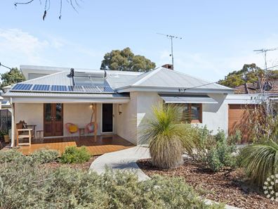 111 Samson Street, White Gum Valley WA 6162