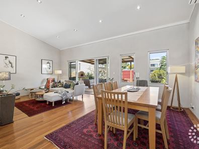 111 Samson Street, White Gum Valley WA 6162