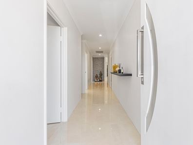 15 Bromfield Avenue, Brabham WA 6055