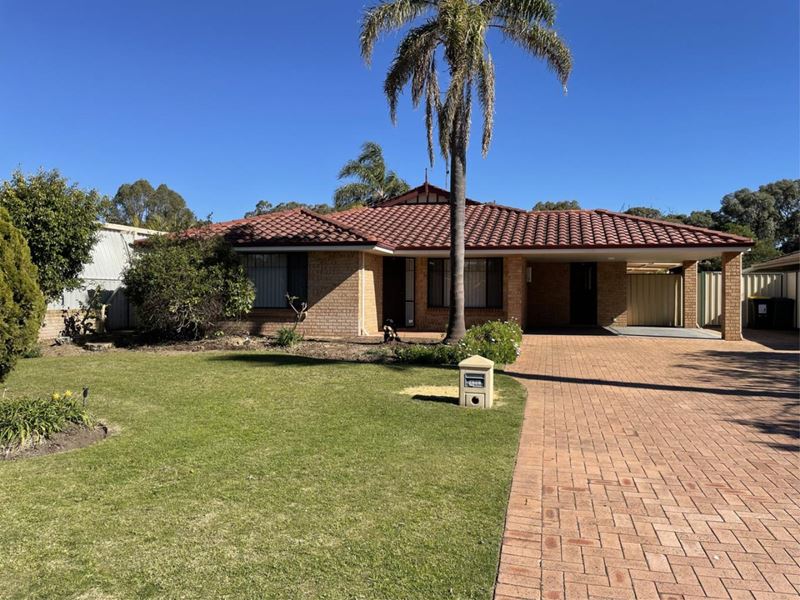 22 Fairway Crescent, Meadow Springs WA 6210