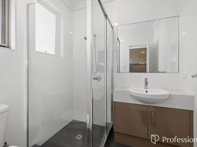 10/9-11 Henry Street, East Cannington WA 6107