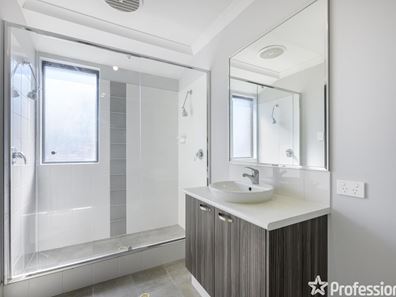 44 Aquamarine Parade, Karnup WA 6176