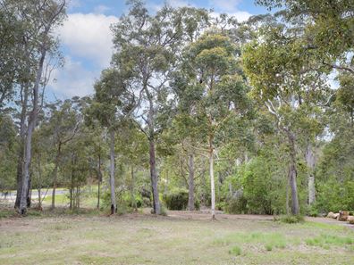 3 Sanctuary Circle, Cowaramup WA 6284