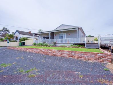 6 Lawley Street, Collie WA 6225