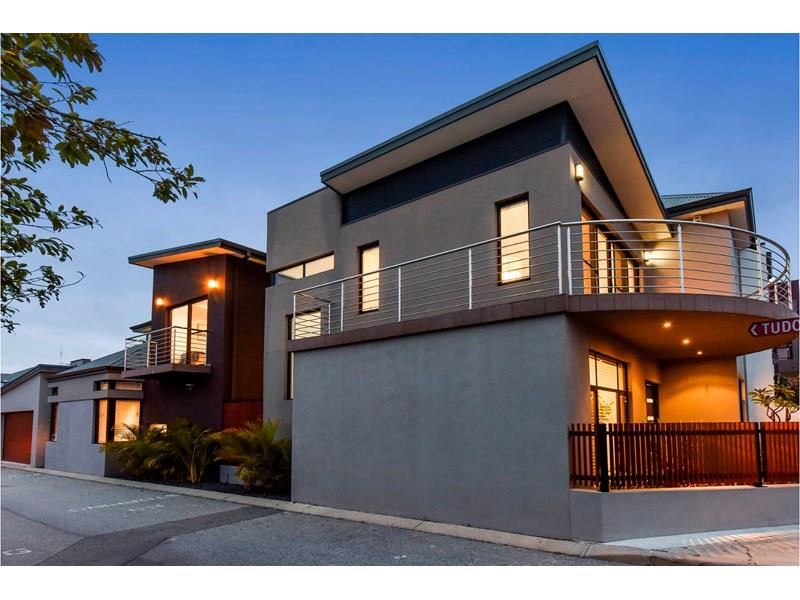 10 Pisconeri Street, Perth WA 6000