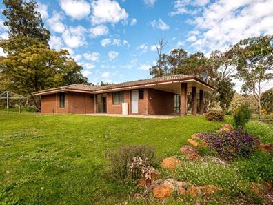 688 Albany Highway, Bedfordale WA 6112