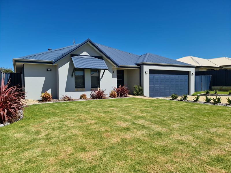 6 Goddard Way, Mckail